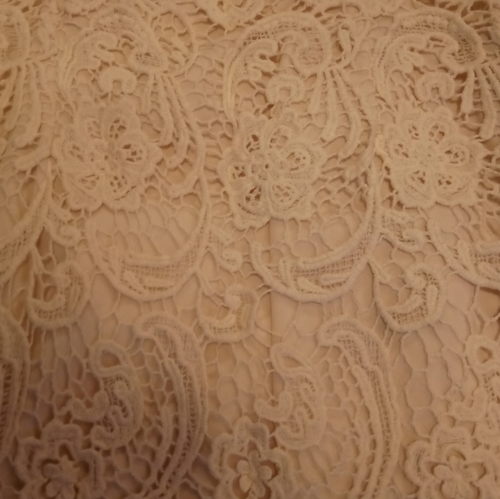 Point dress - Picture 2 of 3